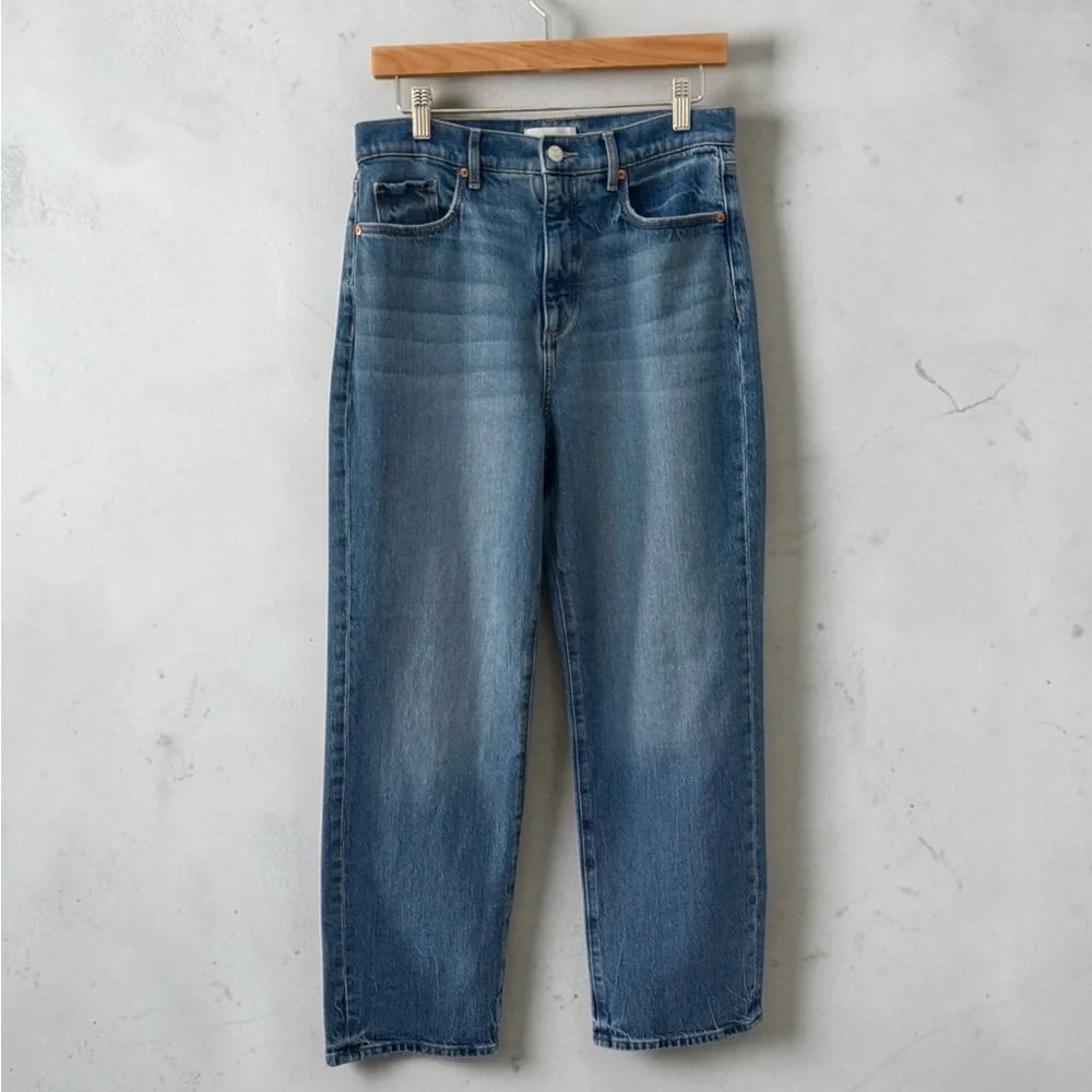 Ann Taylor LOFT High-Waist Straight Mom Jeans! Size 8! - Picture 2 of 6